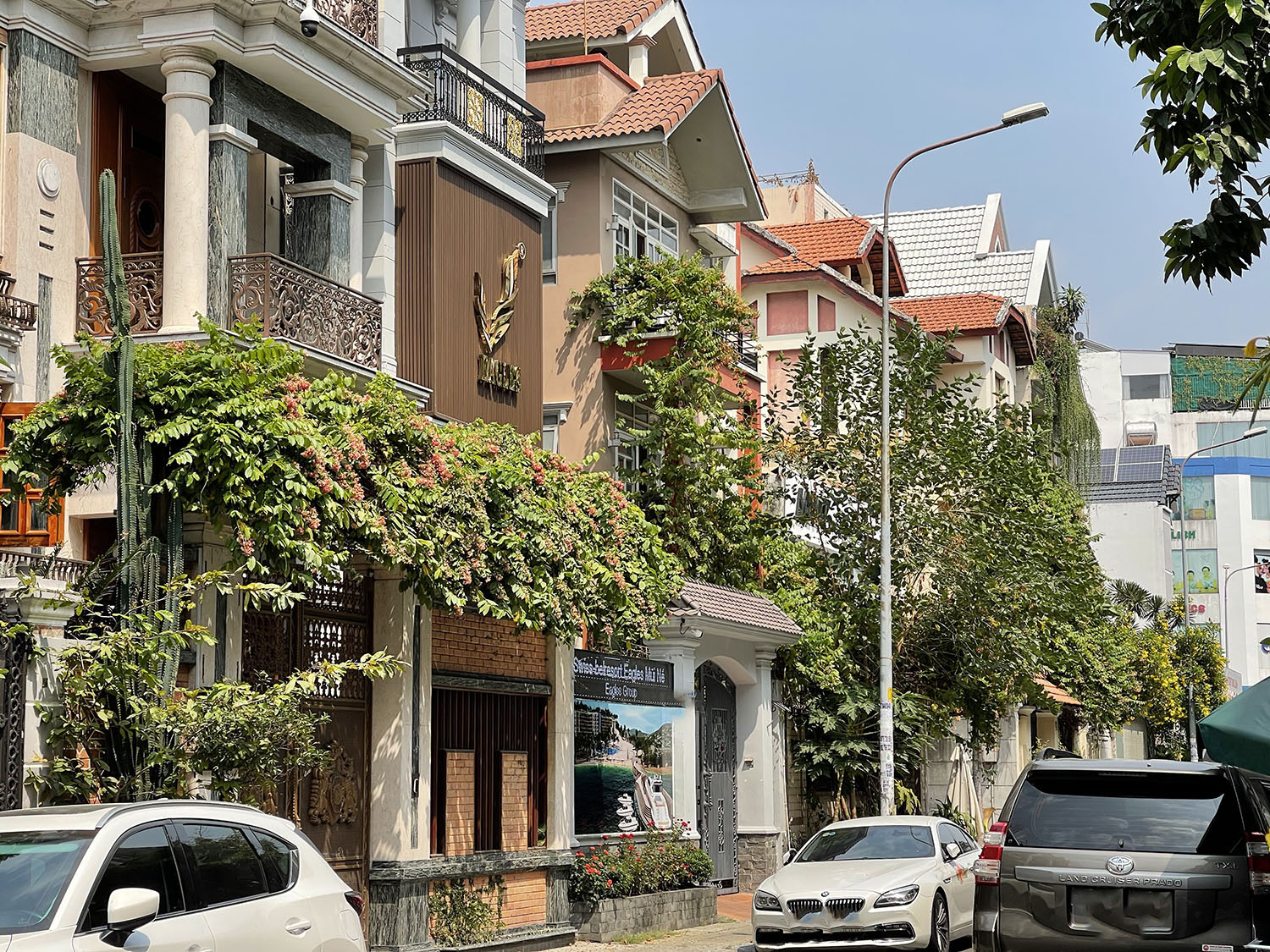 Bán nhà Cù Lao, Quận Phú Nhuận mặt tiền Cù Lao, Phan Xích Long 3 lầu khu k.doanh - T.mại sầm uất